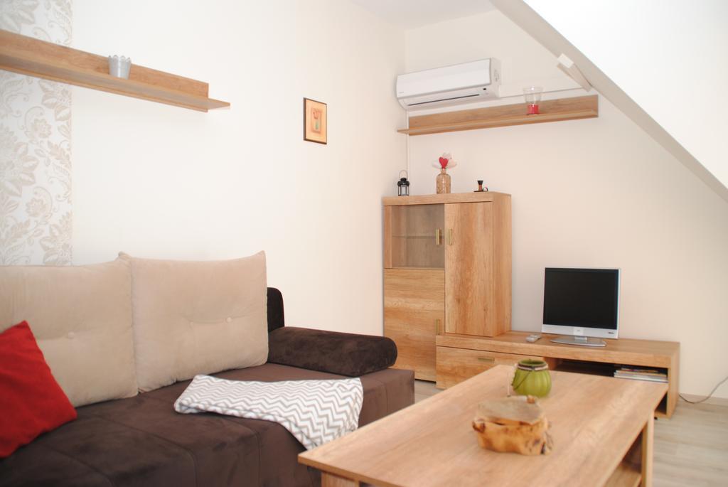 Szamoca Apartman Szegedin Exterior foto